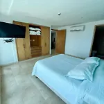 Bello Apartamento Dentro Del Hotel Radisson Ocean Pavillion