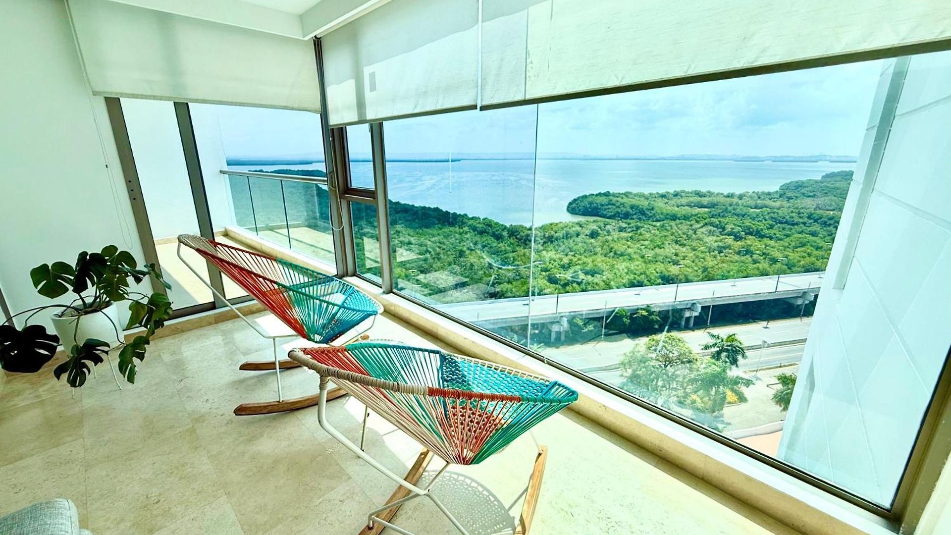 Dentro Del Radisson Ocean Pavillion Apartment