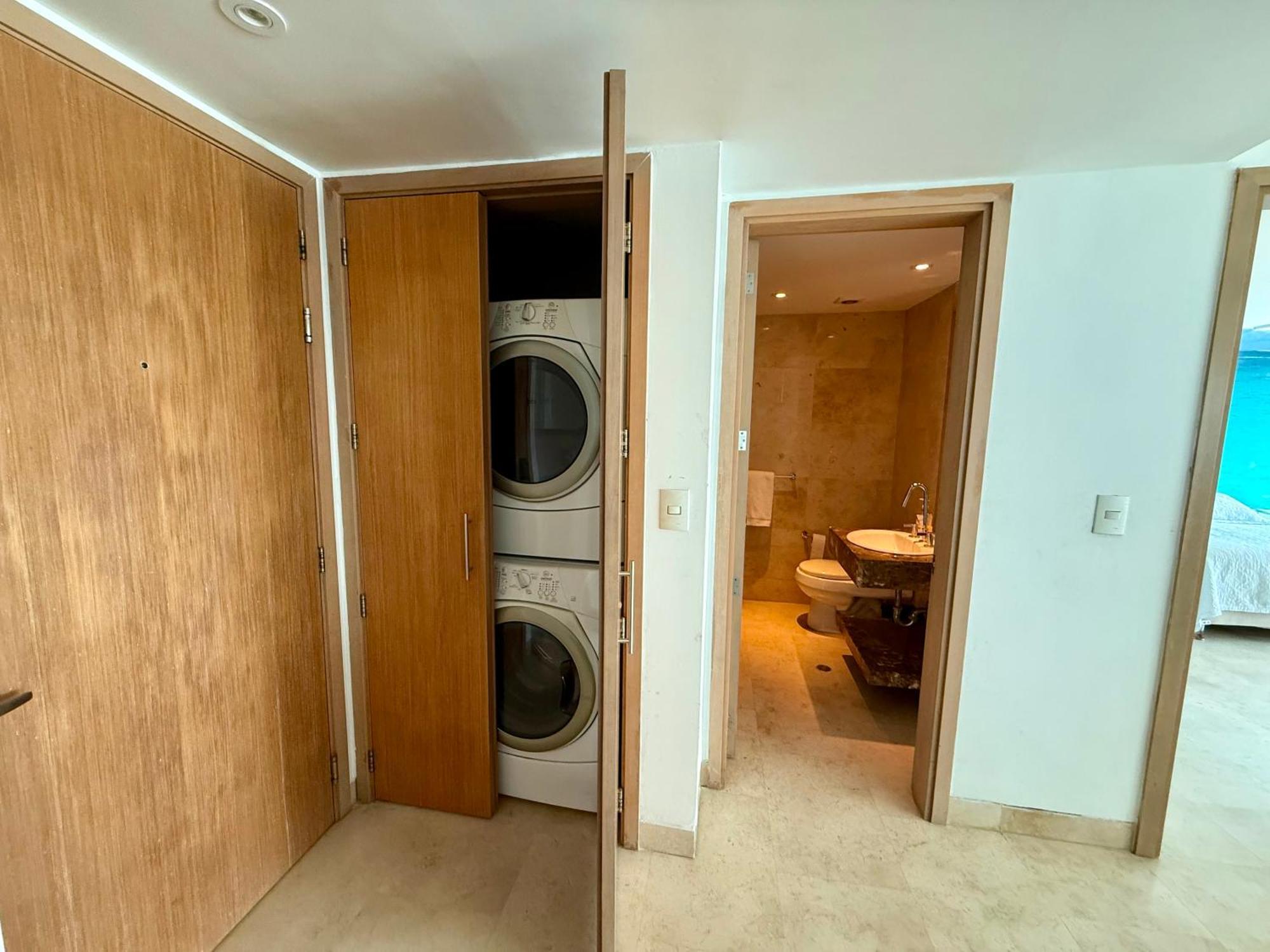 Dentro Del Radisson Ocean Pavillion Apartamento